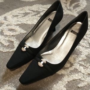 Stuart Weitzman black pump